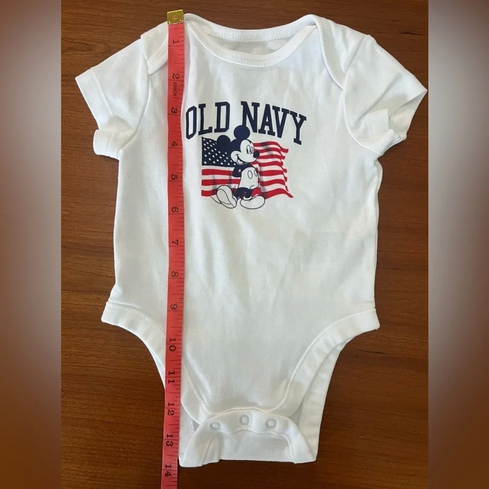 🇺🇸 Disney x Old Navy Mickey Mouse Bodysuit – 0-3M Red, White & Cute!